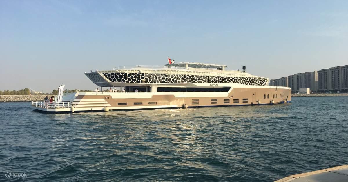 Lotus Mega Yacht Dinner Cruise