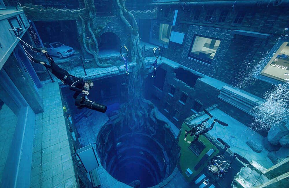 Deep Dive Dubai
